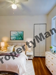 6518 N Mozart St, Unit 1 Chicago, IL, 60645