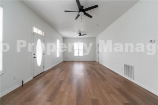 Gravette Gem: Remodeled 3-Bed, 2.5-Bath with Stunning Kitchen