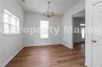 Gravette Gem: Remodeled 3-Bed, 2.5-Bath with Stunning Kitchen