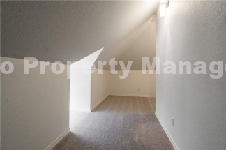 Gravette Gem: Remodeled 3-Bed, 2.5-Bath with Stunning Kitchen