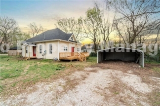 Gravette Gem: Remodeled 3-Bed, 2.5-Bath with Stunning Kitchen