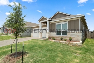 4 Bedroom Home in Troy ISD!
