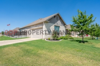 Beautiful Home in The Groves (Belton ISD)!