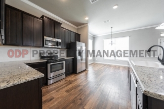 Beautiful Home in The Groves (Belton ISD)!