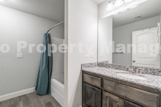 Comfortable Living in Pea Ridge: 3 Bed, 2 Bath Home