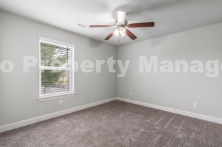 Comfortable Living in Pea Ridge: 3 Bed, 2 Bath Home