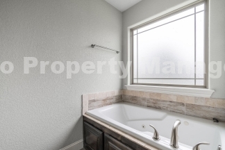 Comfortable Living in Pea Ridge: 3 Bed, 2 Bath Home