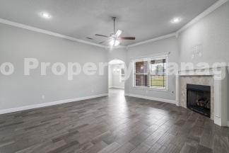 Comfortable Living in Pea Ridge: 3 Bed, 2 Bath Home