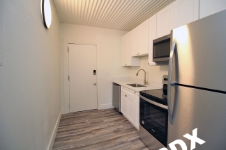 1 mo FREE!! Newly Renovated 1 Bedroom in Historic Mississippi Lush Bank Lofts Building