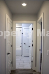 Modern 1-Bedroom Oasis in Bentonville with Abundant Light