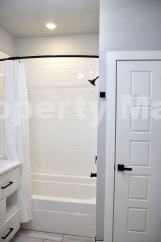 Modern 1-Bedroom Oasis in Bentonville with Abundant Light