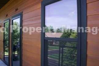 Modern 1-Bedroom Oasis in Bentonville with Abundant Light