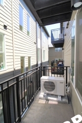 **RENT SPECIAL**Sleek, Contemporary & Modern Living in the Heart of Sellwood!
