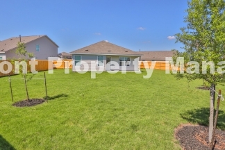 Beautiful New 4 bedroom in Converse!