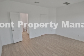 Beautiful New 4 bedroom in Converse!