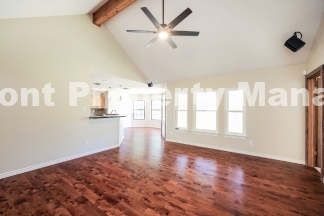 Spacious 5-Bedroom Retreat on Rosemont Way – Your Helotes Haven Awaits!