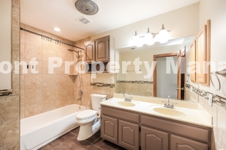 Spacious 5-Bedroom Retreat on Rosemont Way – Your Helotes Haven Awaits!
