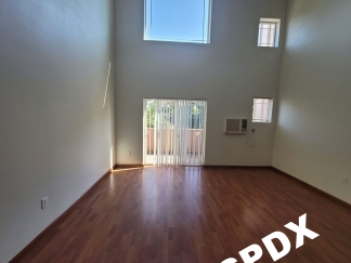 Spacious 2 bedroom, 2 Bath with loft!