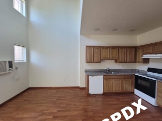 Spacious 2 bedroom, 2 Bath with loft!