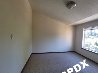 Spacious 2 bedroom, 2 Bath with loft!