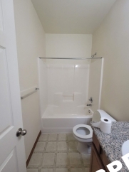 Spacious 2 bedroom, 2 Bath with loft!