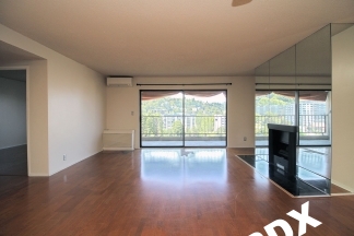 View View View! SW Waterfront 2 Bd Condo w/Balcony at American Plaza