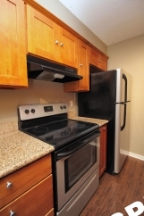 Nicely Updated 2 Bedroom at The Easton Apartments in SE PDX!