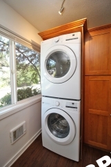 Nicely Updated 2 Bedroom at The Easton Apartments in SE PDX!