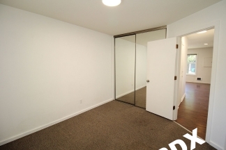 Nicely Updated 2 Bedroom at The Easton Apartments in SE PDX!