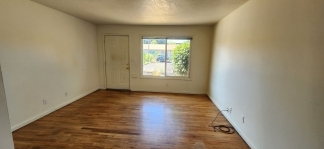 Adorable Ligth & Bright 2 Bedroom 1 Bathroom Ground Floor