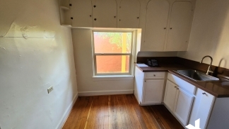 Hollywood Spanish Courtyard 1 Bedroom Apartment