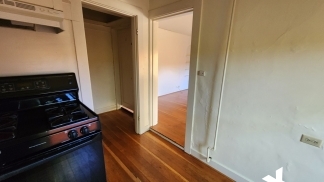 Hollywood Spanish Courtyard 1 Bedroom Apartment