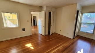 Hollywood Spanish Courtyard 1 Bedroom Apartment