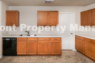 Charming 3-Bedroom Oasis with 2 Full Baths and Spacious 1,734 Sq. Ft. Layout in Converse, TX!