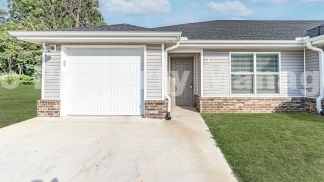 Beautiful three-plex in Decatur!