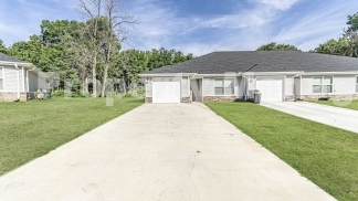 Beautiful three-plex in Decatur!