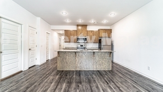 Beautiful three-plex in Decatur!