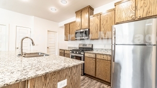 Beautiful three-plex in Decatur!
