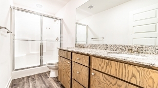 Beautiful three-plex in Decatur!