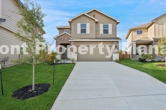 Spacious 3-Bedroom Haven with 2.5 Baths in San Antonio