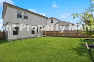 Spacious 4-Bedroom Oasis in San Antonio with 2.5 Baths and 2223 Sq Ft of Comfort!