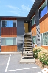Charming Updated Belmont/Hawthorne 2 Bedroom