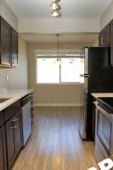 Charming Updated Belmont/Hawthorne 2 Bedroom