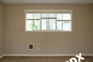 Charming Updated Belmont/Hawthorne 2 Bedroom