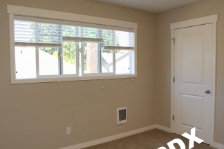 Charming Updated Belmont/Hawthorne 2 Bedroom