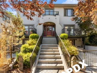 Beautiful One-Bedroom/One-Bathroom Townhome In Trendy Slabtown