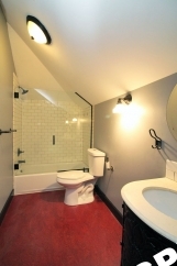 1 MO FREE SUMMER RENT SPECIAL - Top Floor Loft-Style 1bd++Den Updated Apartment in Historic NW District Building