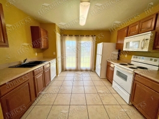 Move-In Special. 1 Month Free at 6015 Plumbago