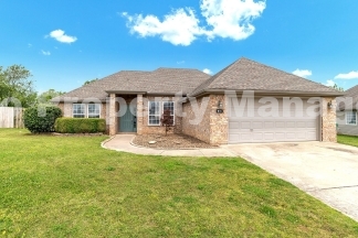 GREAT LOCATION!!!