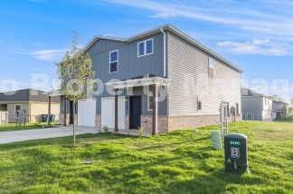 Modern Living in Bentonville: 3 Bed, 2.5 Bath Home